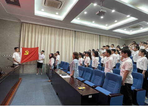 国产自拍
学子暑期返乡开展寻访红色水利印记党史学习实践