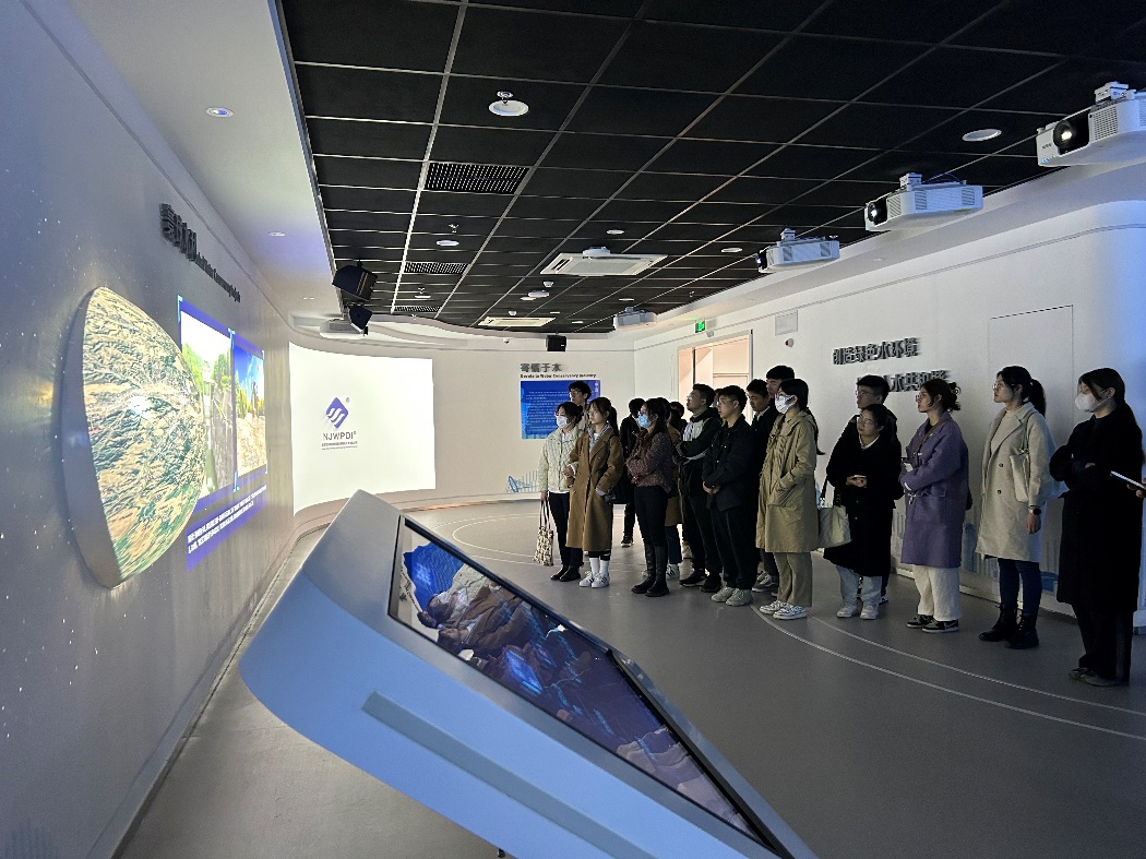 国产自拍
博士研究生第四党支部赴南京市水利规划设计院股份有限公司开展主题党日活动