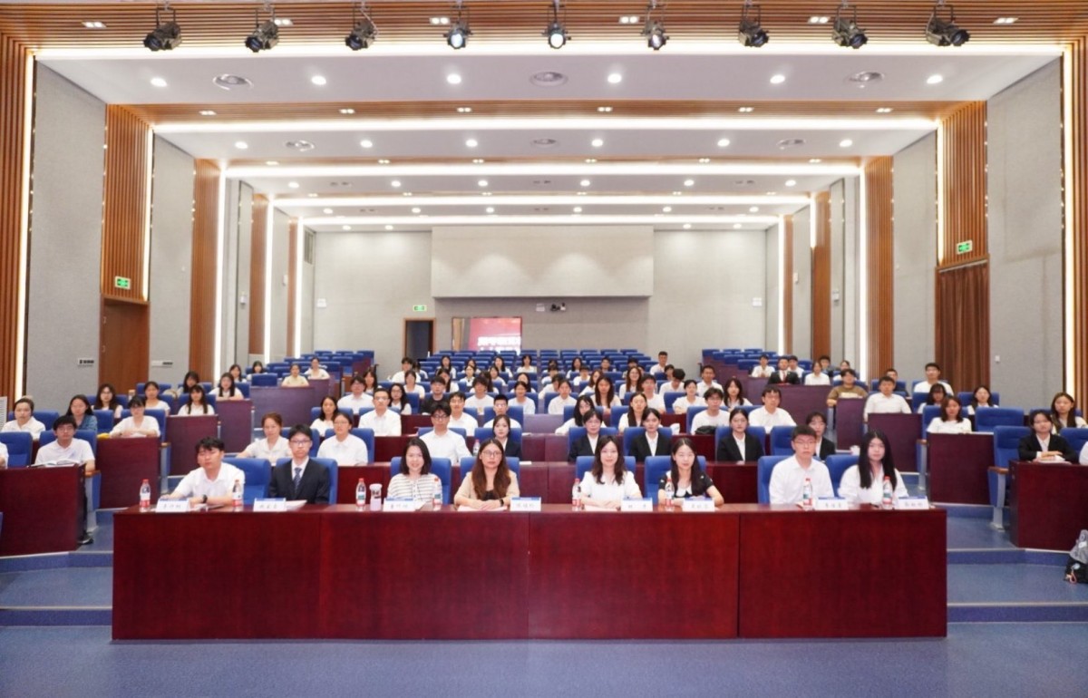 国产自拍
召开第二十三次研究生代表大会