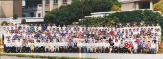 1999年5月1999届国产自拍
水环学院99届毕业合影