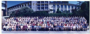 2005届国产自拍
国产自拍
本科生毕业留念.jpg